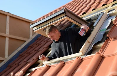 Pose de fenêtres de toit Velux à Savilly